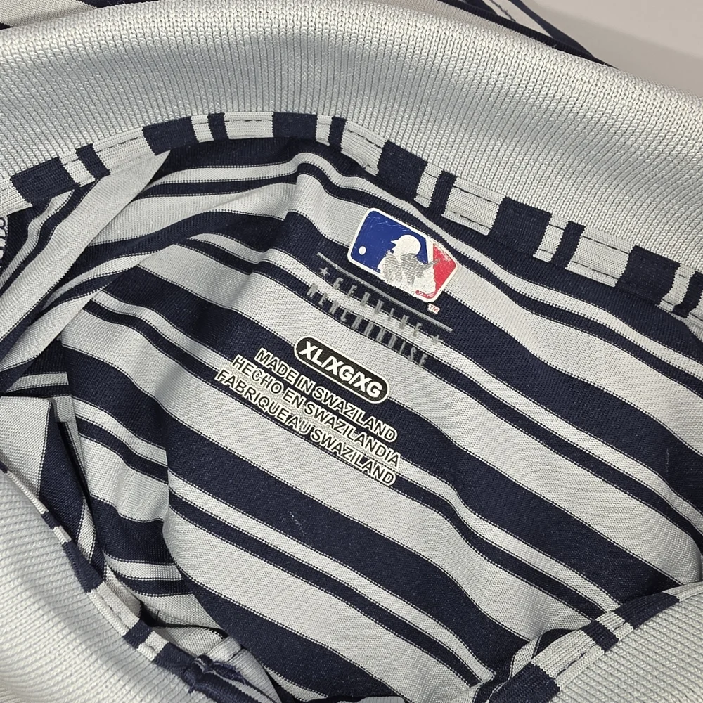 Majestic Minnesota Twins Polo XL Blue Gray Striped Baseball Twin Cities CE-3283 - Picture 7 of 7